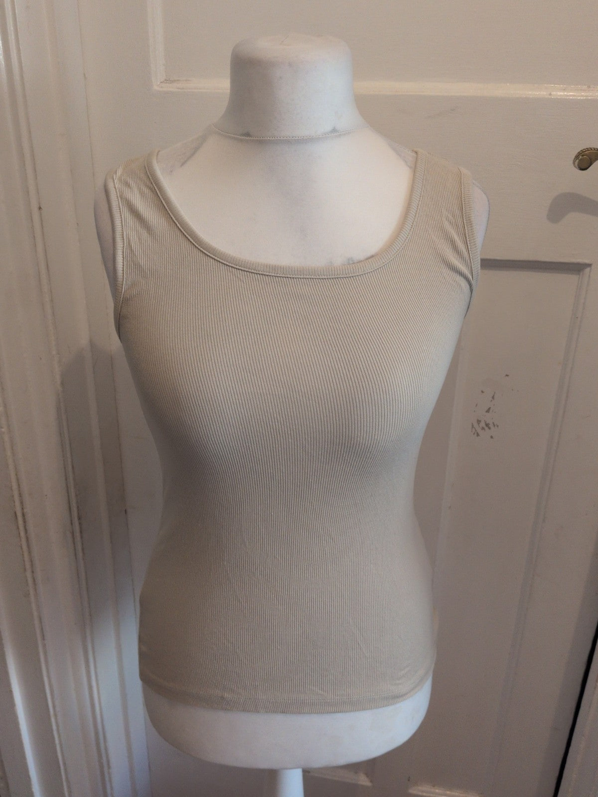 Ladies Esmara Size Small Beige Brush Rib Sleeveless Tank Vest T-shirt