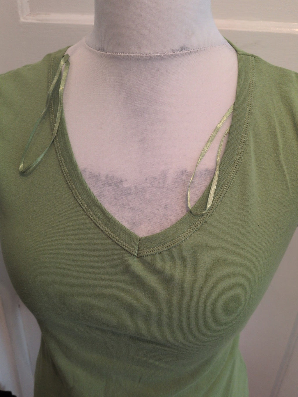 George 10 Green Short Sleeve T-shirt V Neck