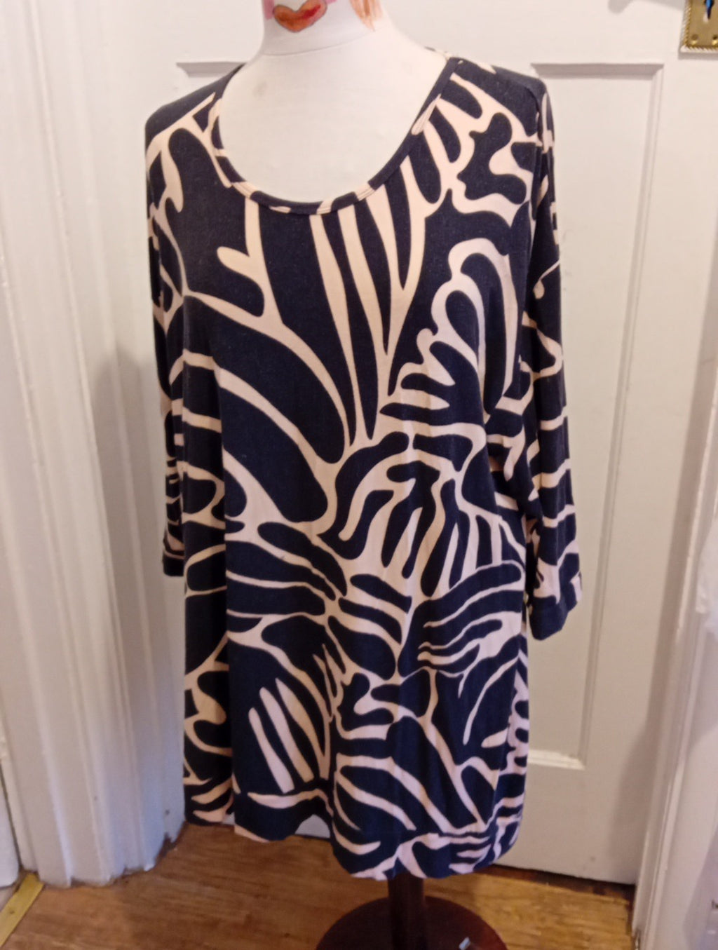 Ladies Virtuelle Luxe Size Small Brown/Black Long Sleeved Dress