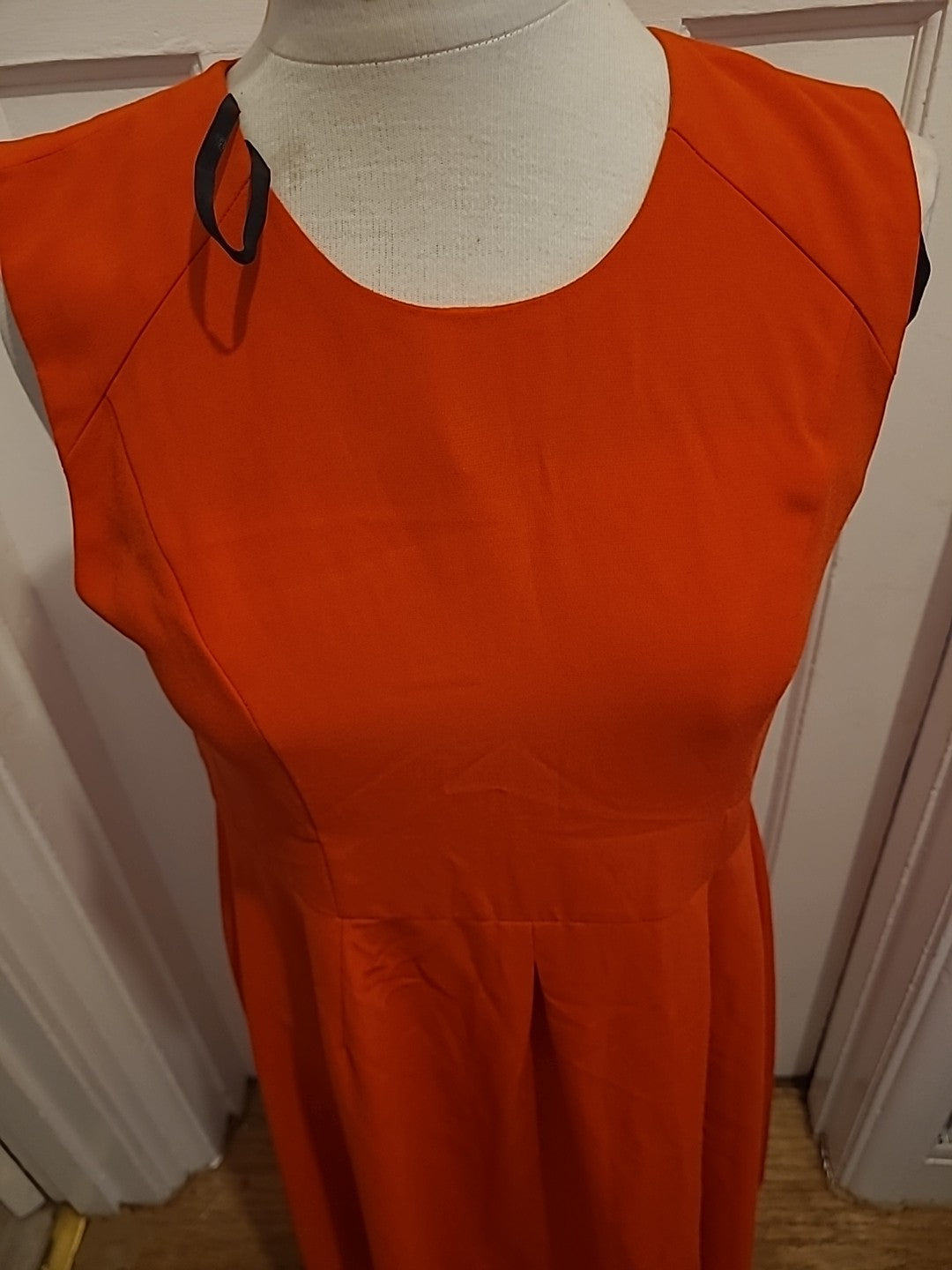 Ladies Peacocks Size 10 Orange Sleeveless Flowy Dress