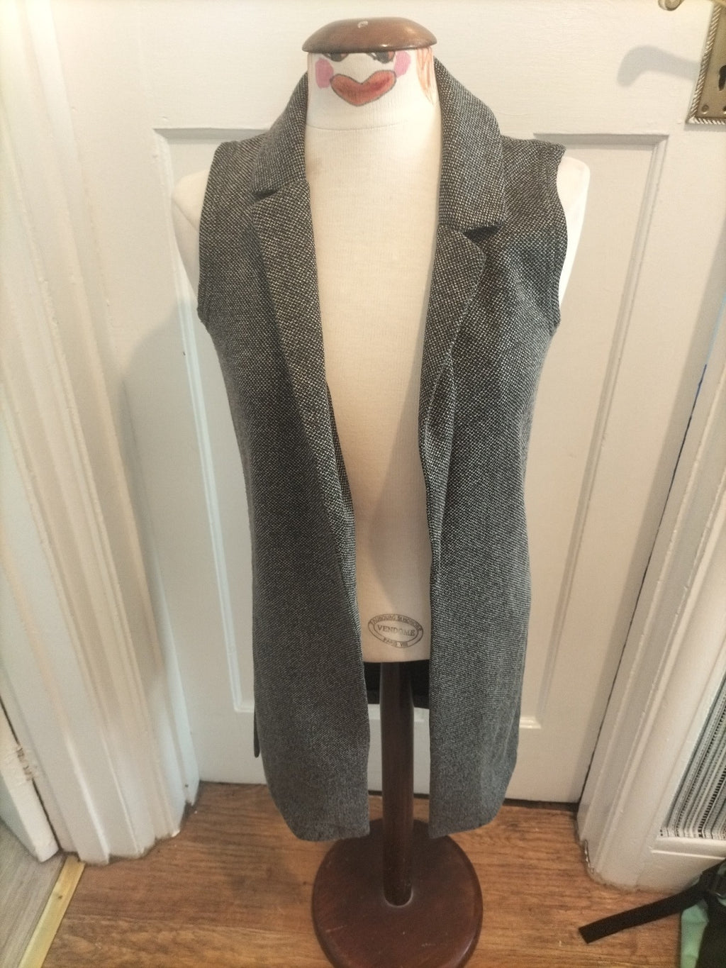 Ladies New Look Size 6 Grey Fleck Longline Sleeveless Cardigan
