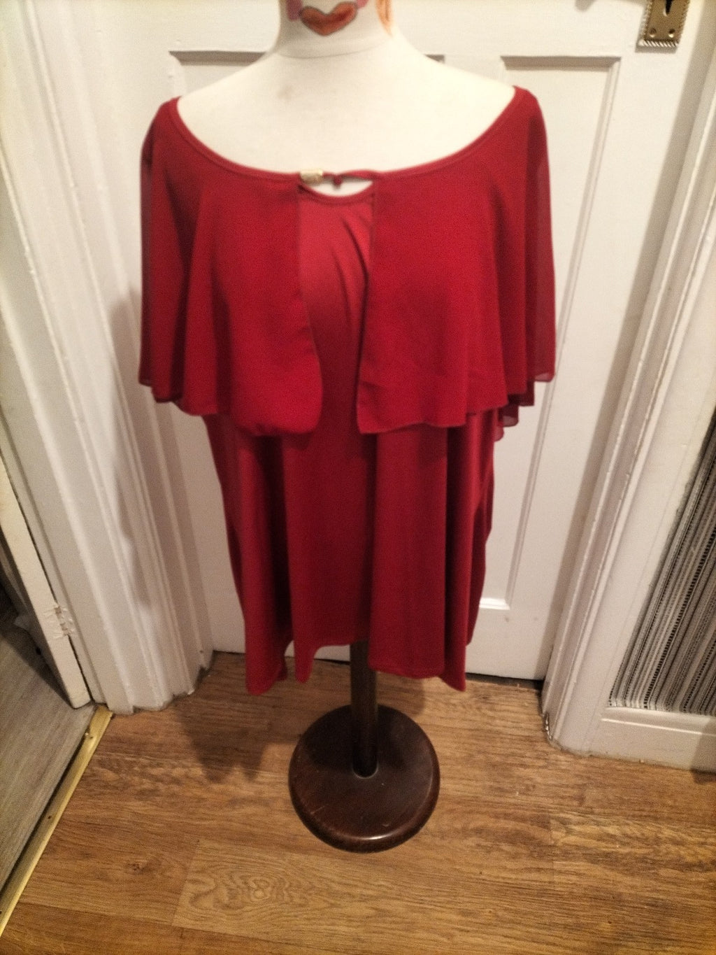 Ladies Size 4XL Plus Burgundy Flowy Sleeved Tshirt