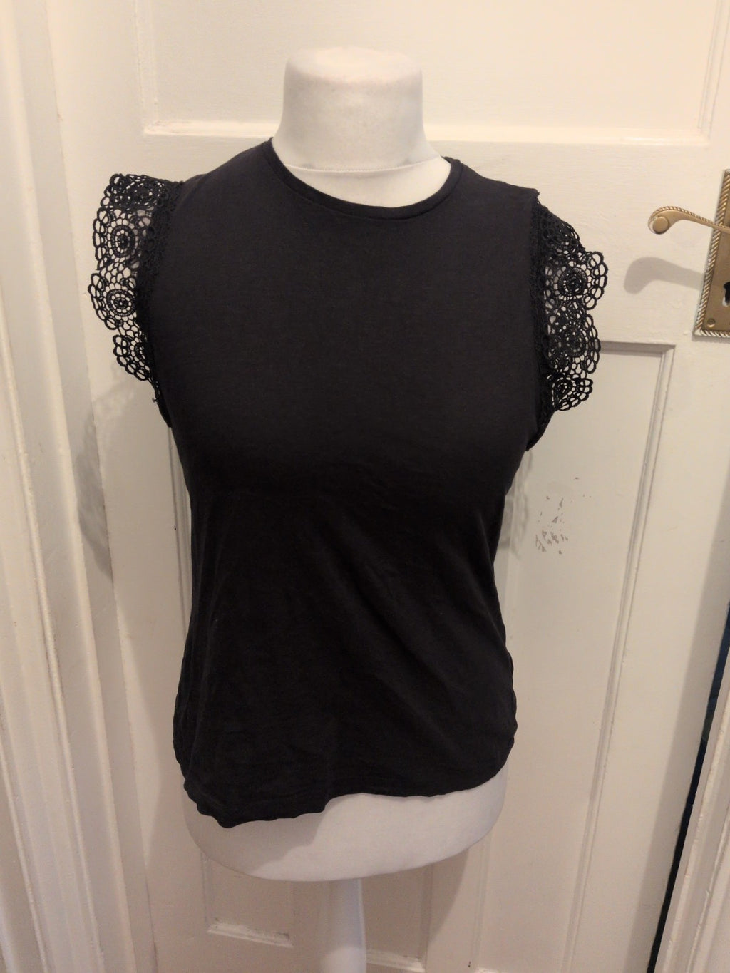 Papaya 12 Black Lace Frill Sleeveless Blouse
