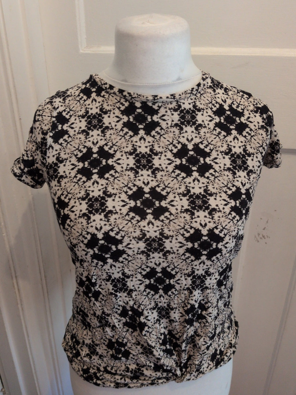 Next 6 White Black Short Sleeve T-shirt