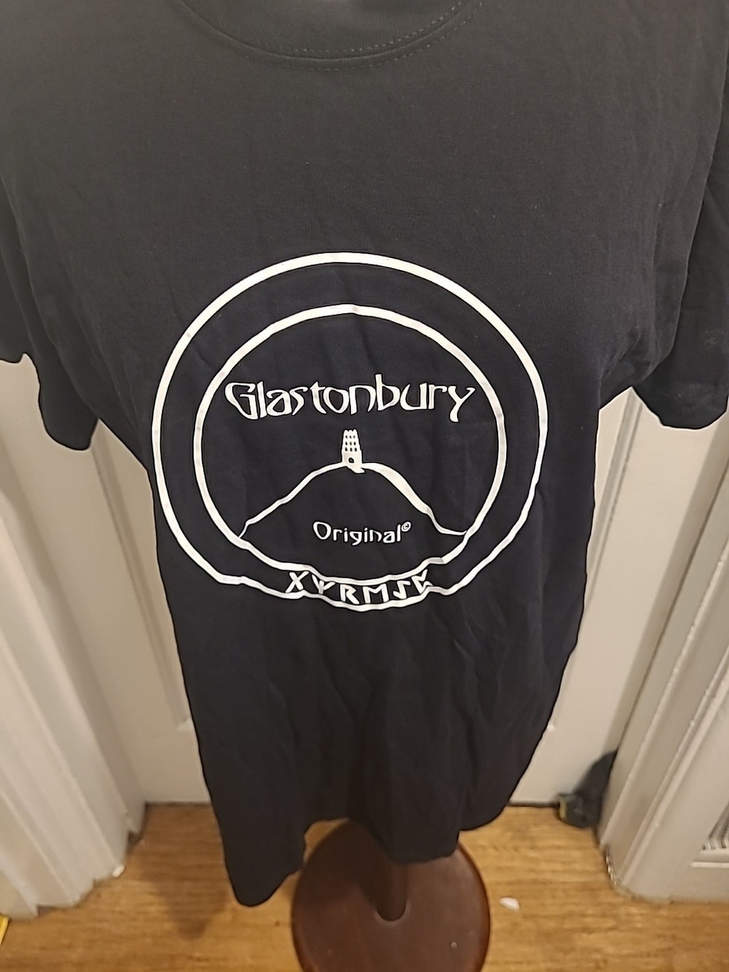 Mens Fruit Of The Loom Size Large Black Glastonbury Short Sleeved Tshirt