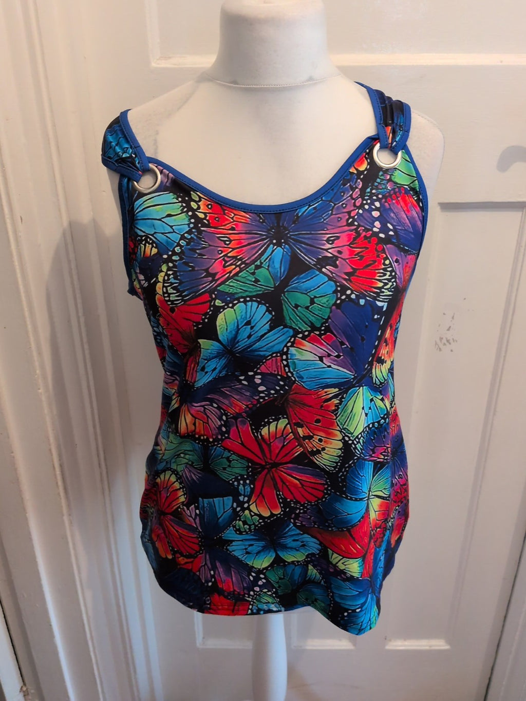 Ladies Pretty Blue Multicoloured Butterfly Top Sleeveless Size Large [12-14]...