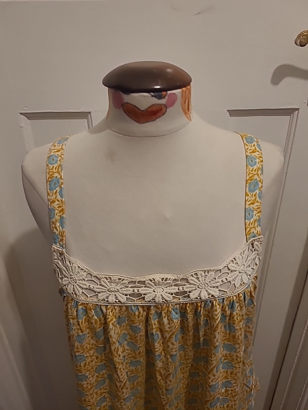 Ladies Monsoon Size Small Mustard Blue Floral Sleeveless Cami Top