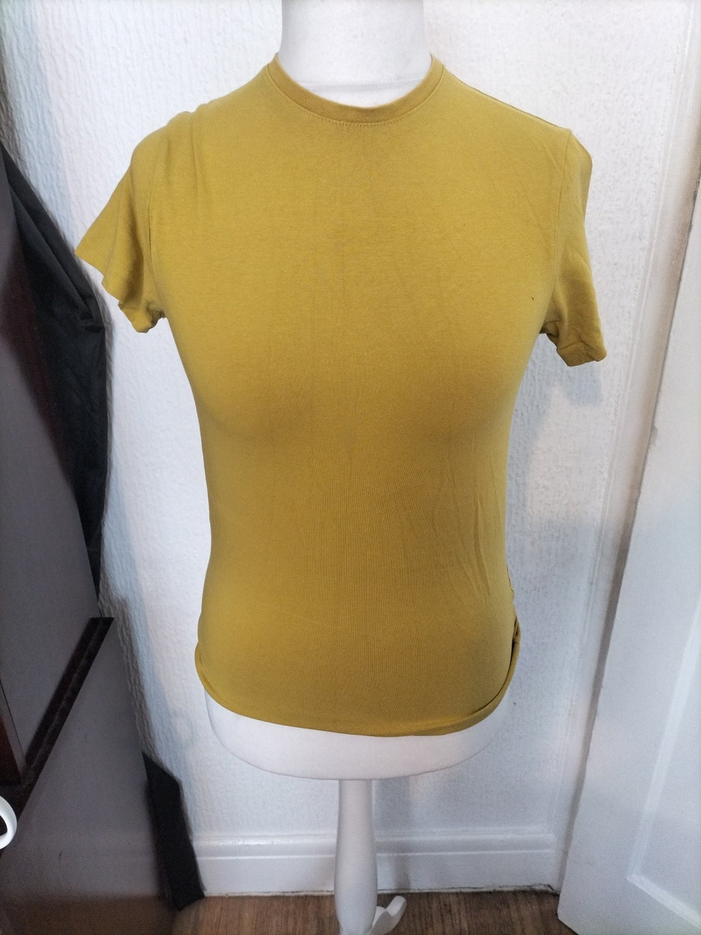 Mens Primark Size XS Dark Yellow Slim Stretch Tshirt