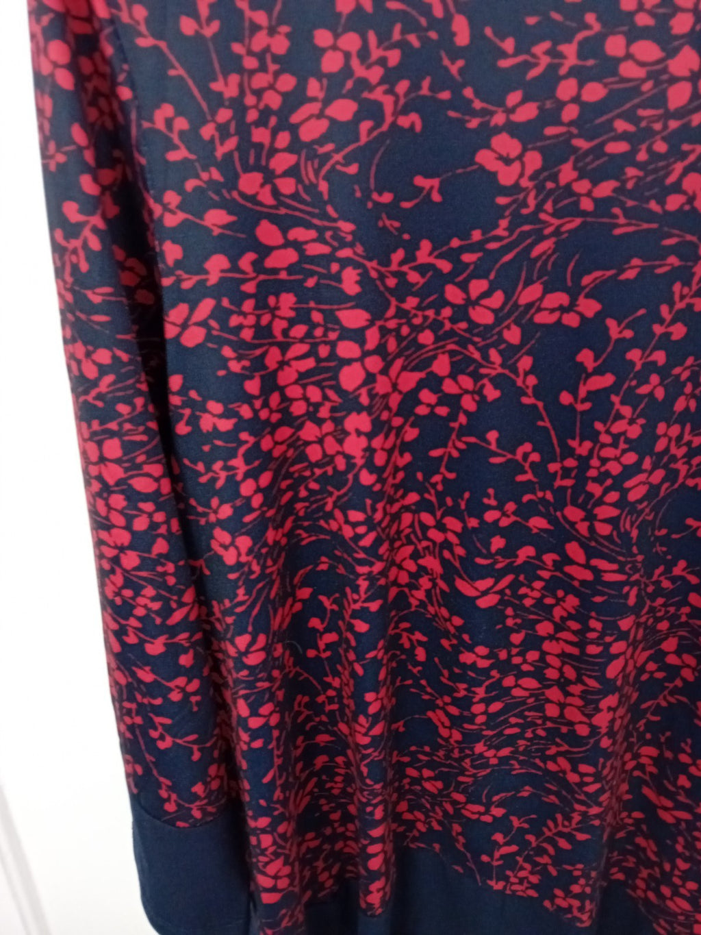 Ladies Jessica Graaf 3/4 Sleeve Red/ Navy Top Size XL Free Delivery