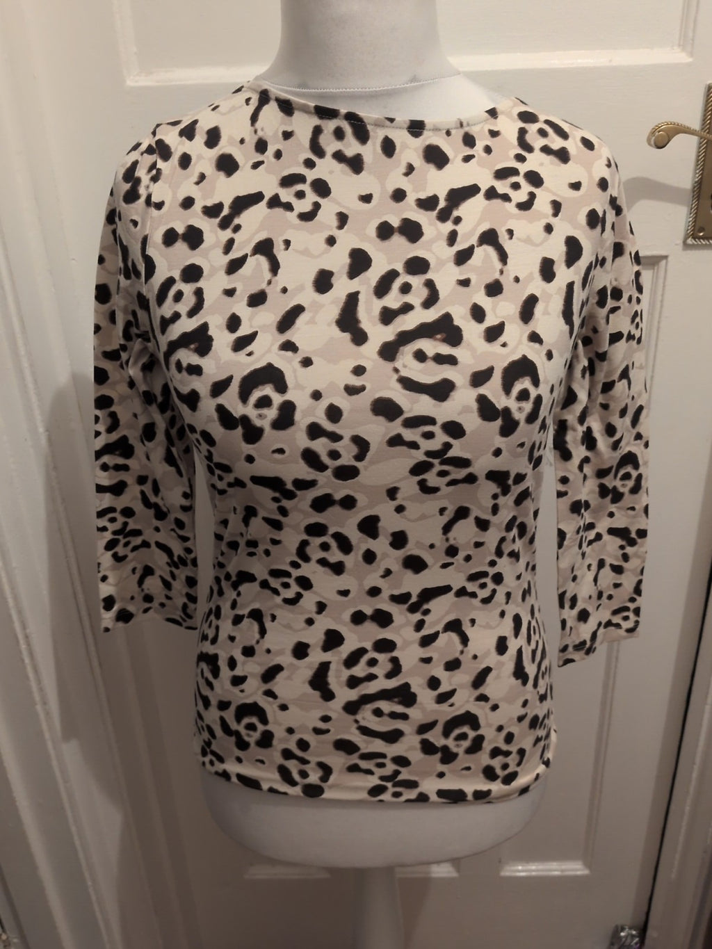M&S 10 Pale Leopard Print Long Sleeve Blouse