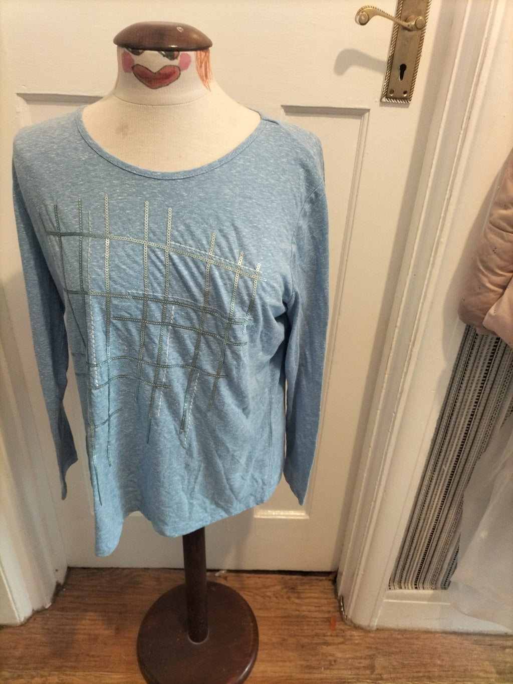 Ladies Mona Size 14R Pale Blue Silver Sequined Long Sleeved Tshirt