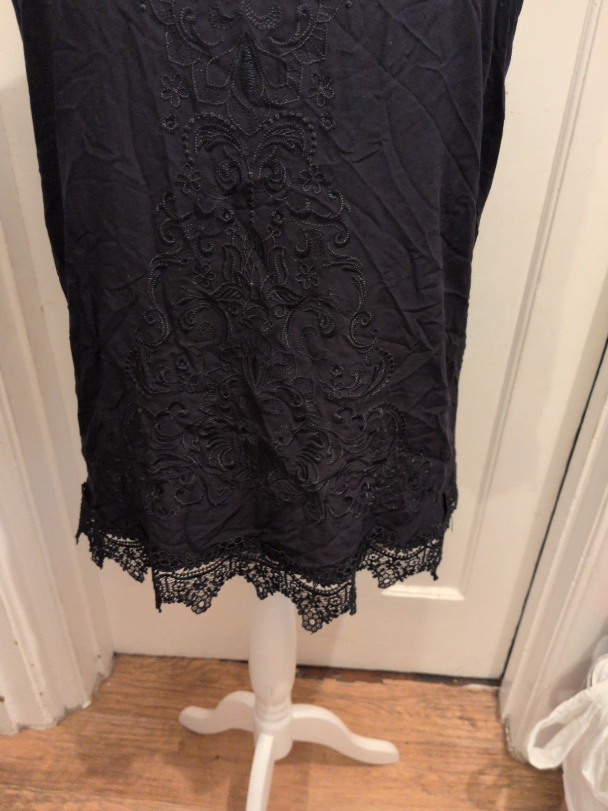 George 16 Black Embroidery And Lace Patterned Blouse Sleeveless