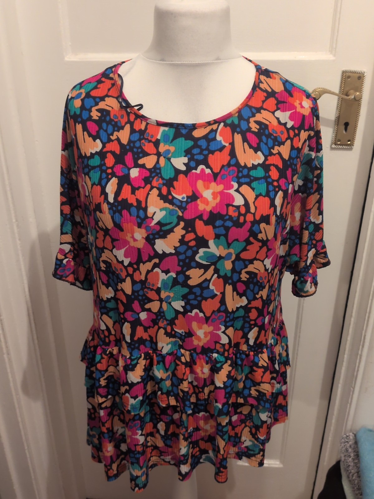 Ladies Blue Vanilla Size S/M Multicoloured Floral Short Sleeved Blouse