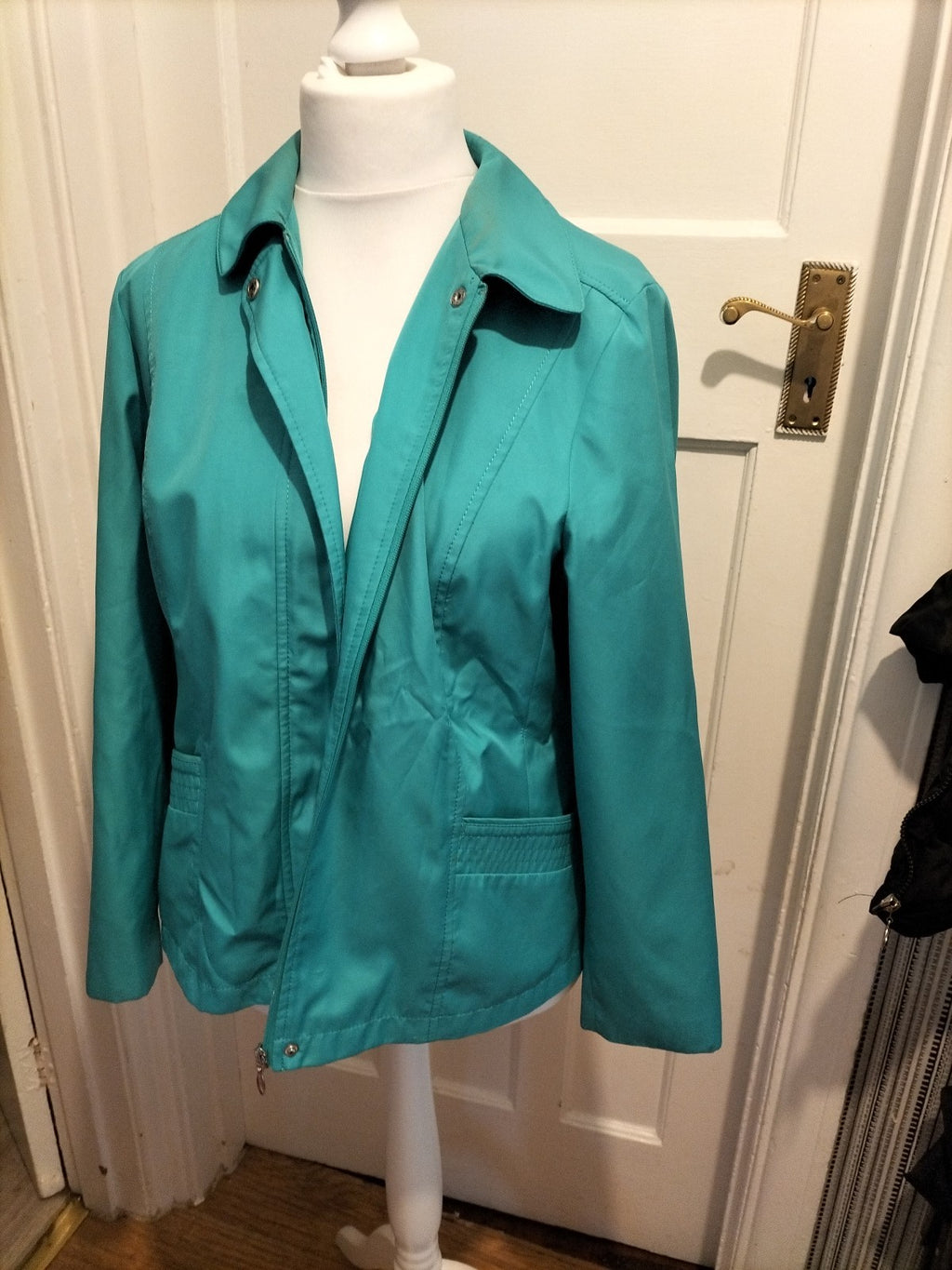 Ladies BM Collection Size Medium Turquoise Jacket