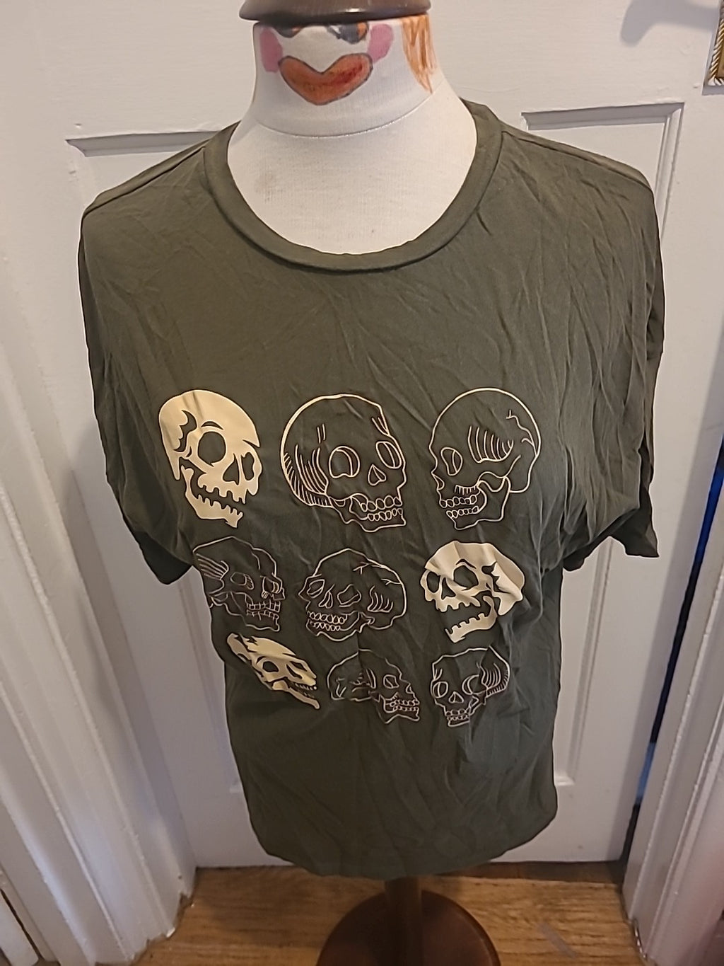 Mens Shein Size Small Green Skull Short Sleeved Tshirt