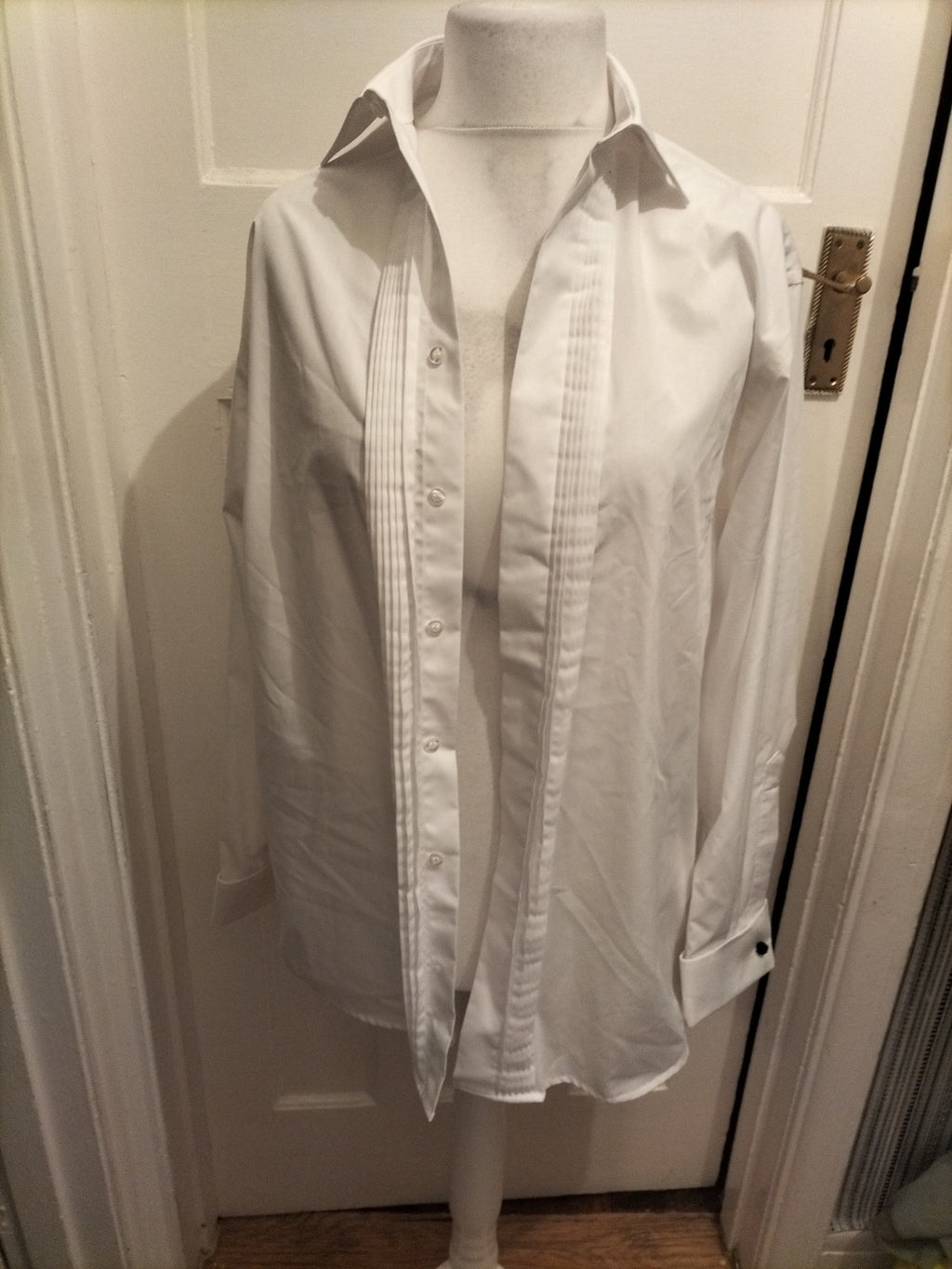 Mens BHS Size 15 White Long Sleeved Non Iron Pleat Shirt