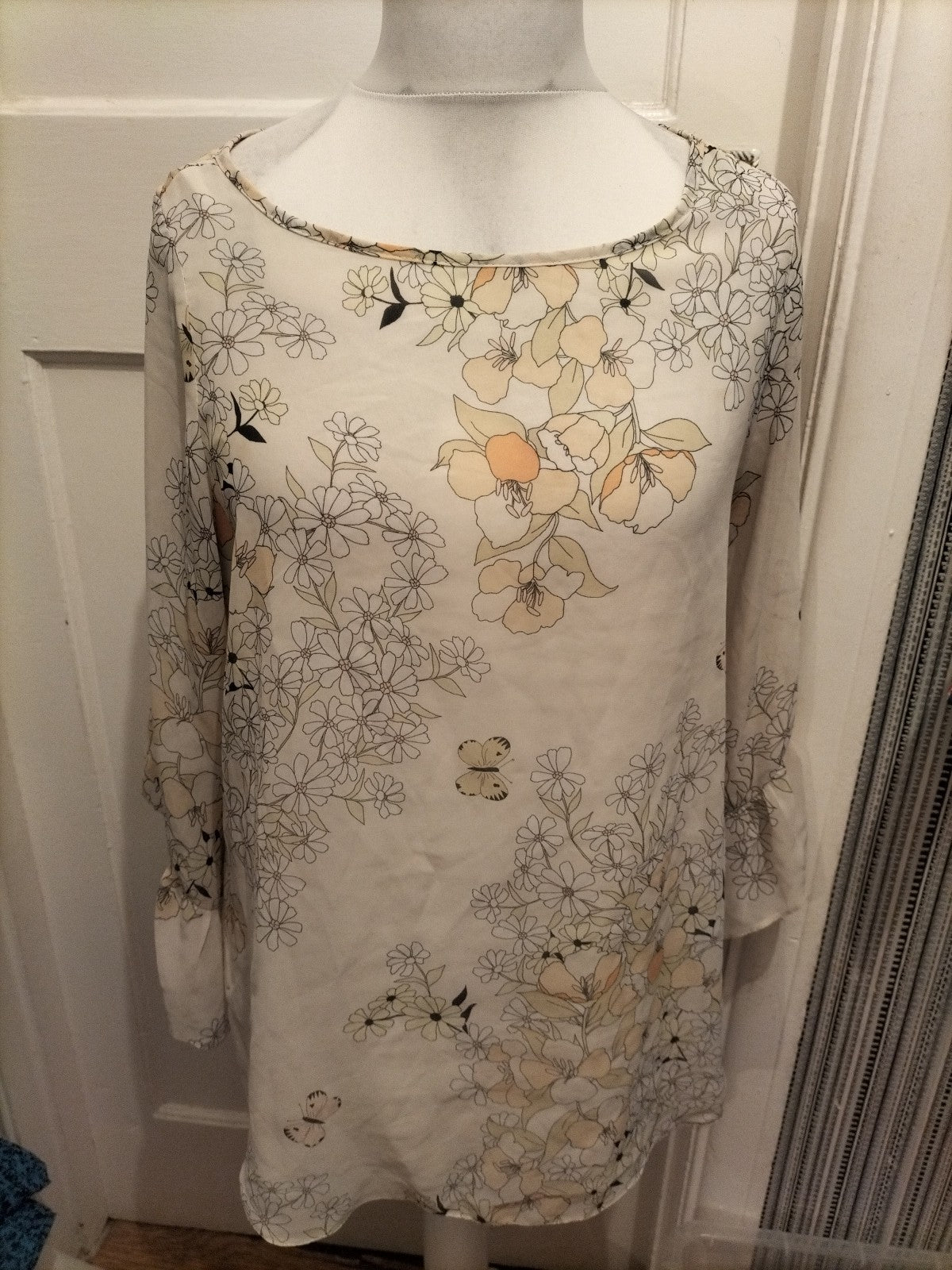 Wallis M Yellow/White Floral Long Sleeved Blouse