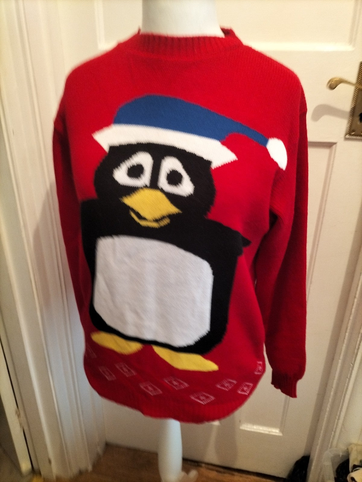 Fab Medium Red Pullover Jumper Penquin