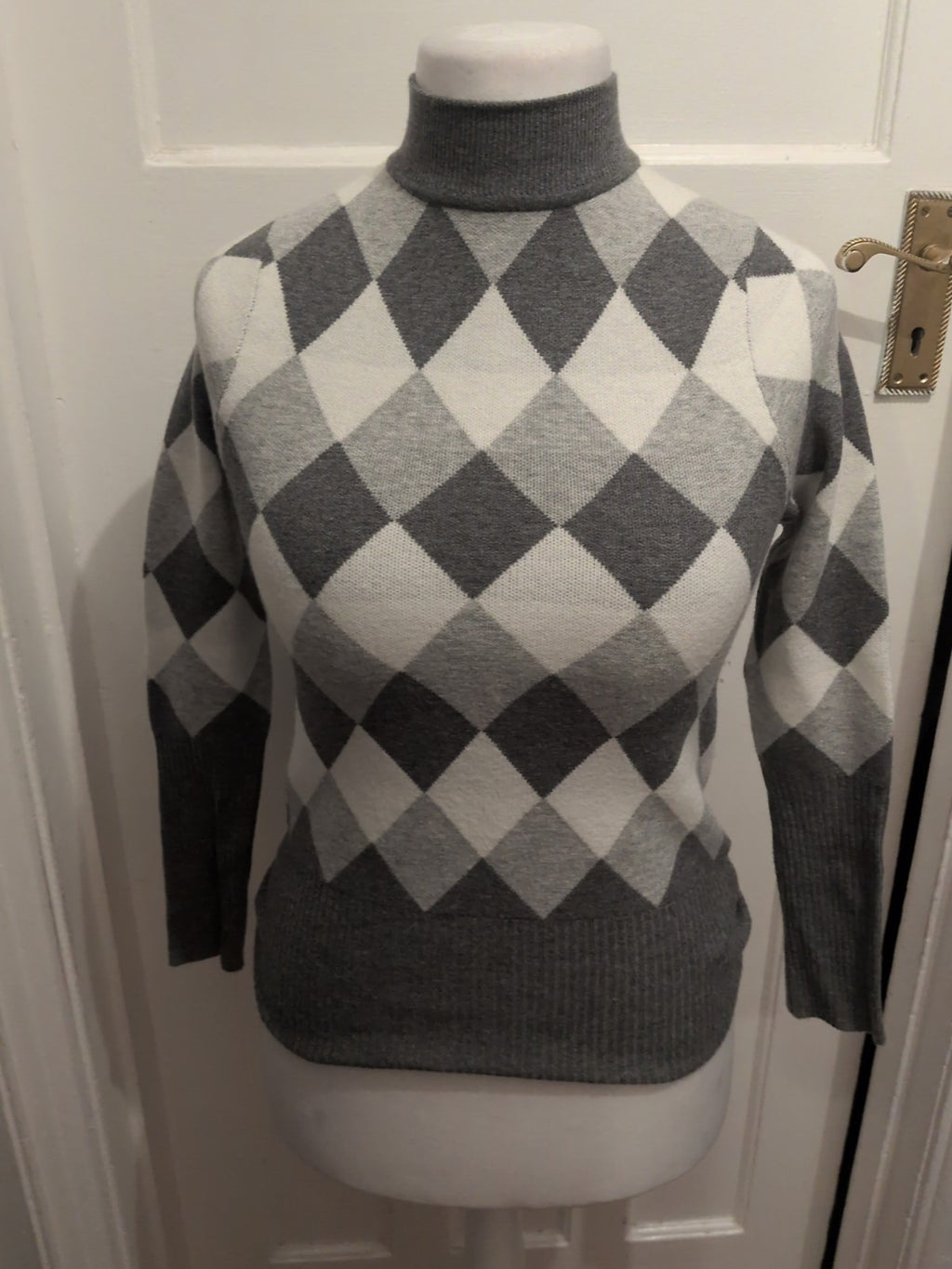 M&S Collection 10 Grey Diamond Pattern High Neck Jumper