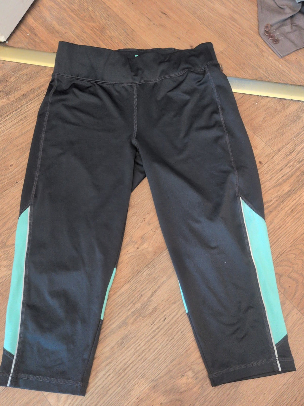 Crivit 14-16 Grey With Turquoise Trim Gym Legging