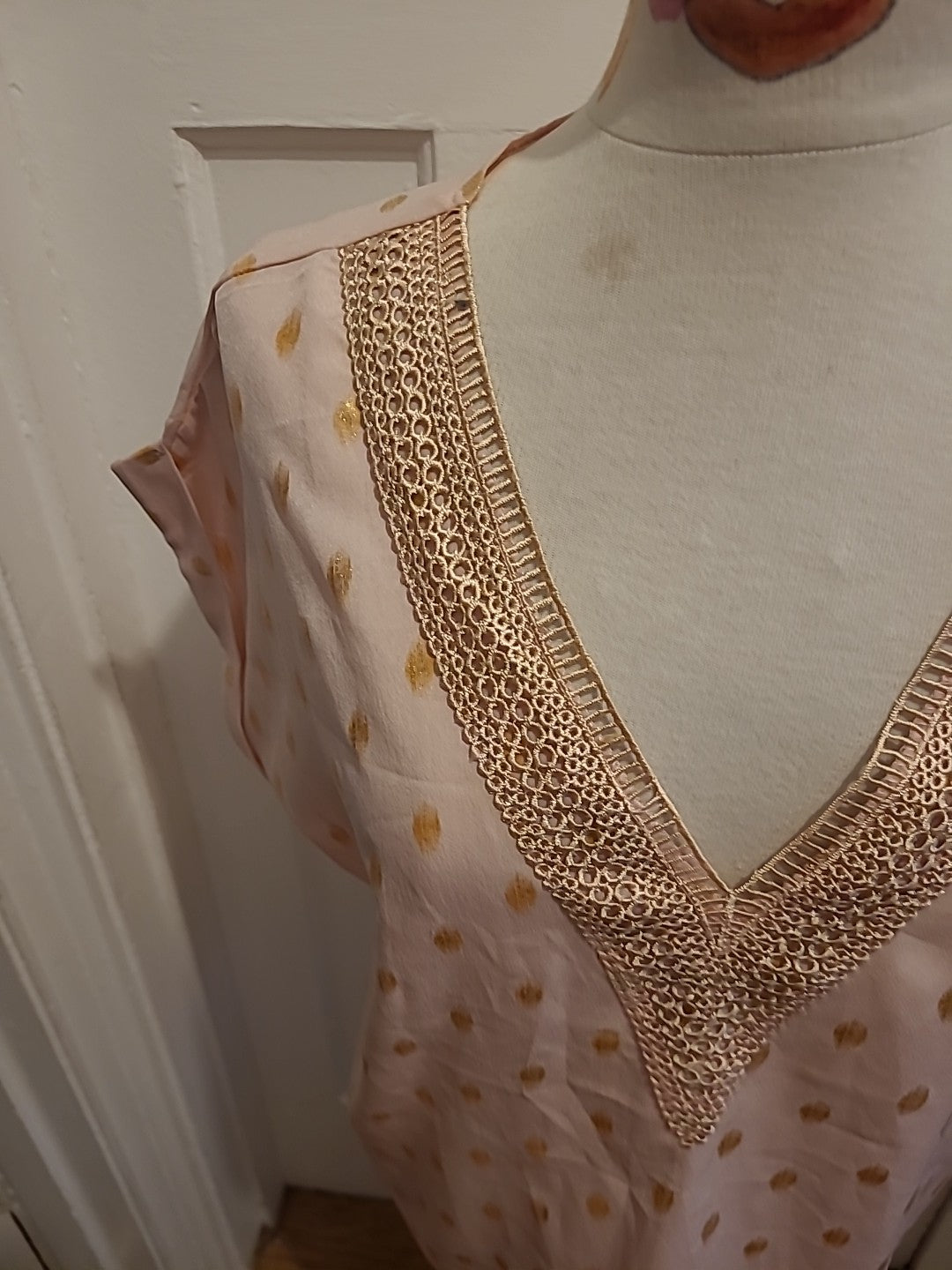 Ladies Shein Size Large Pink Gold Short Sleeved Tshirt