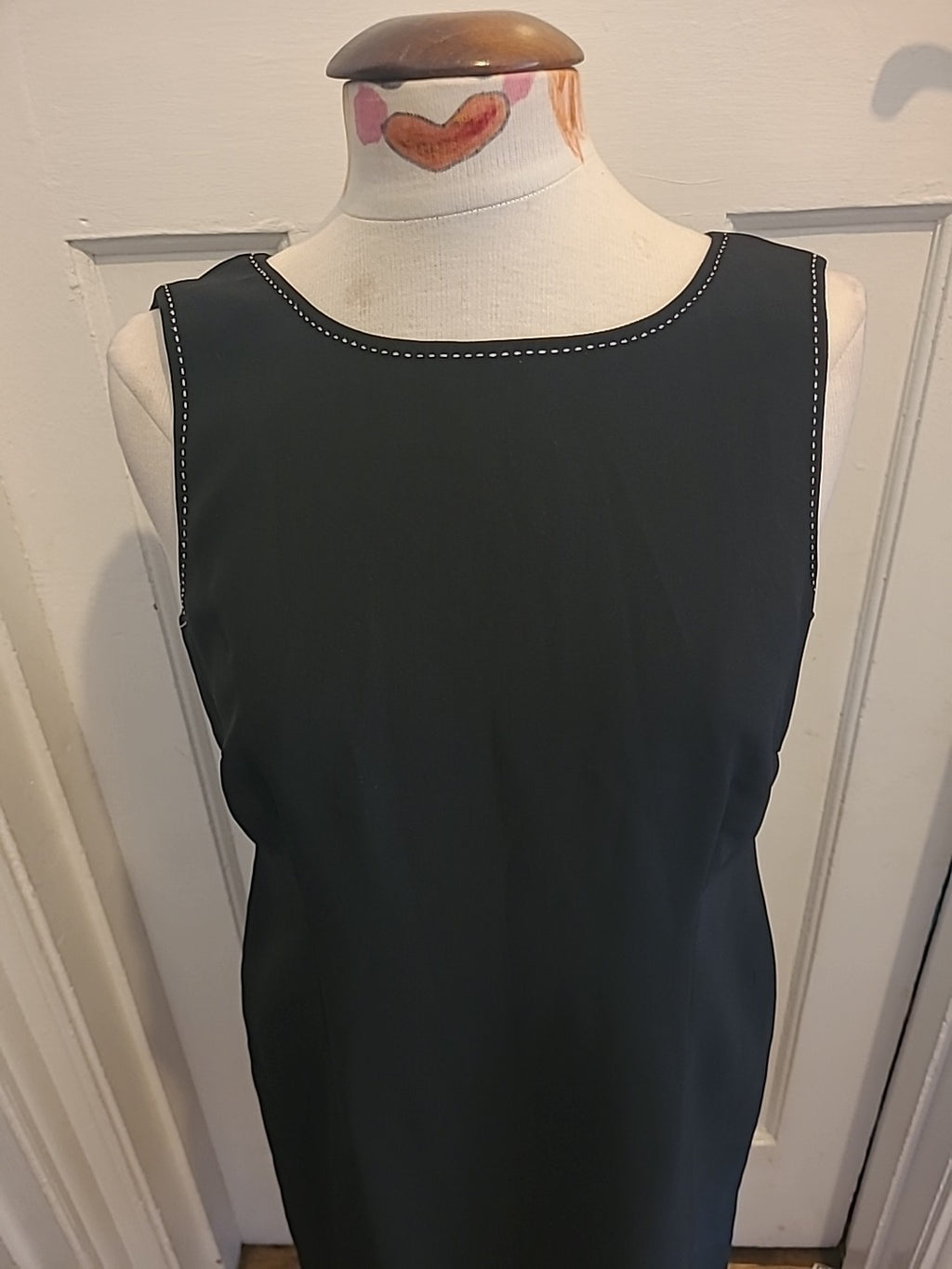 Ladies Precis Petite Size 12 Blaxk With White Trim Lined Sleeveless Dress