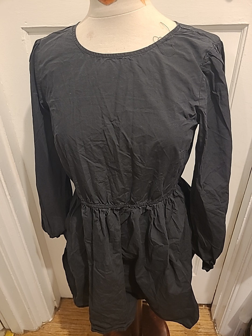 Ladies Missguided Size 10 Black Fit And Flare Long Sleeved Dress