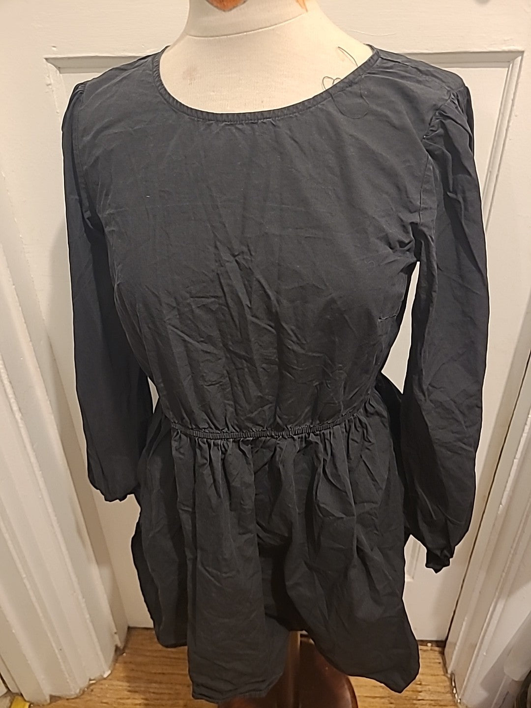 Ladies Missguided Size 10 Black Fit And Flare Long Sleeved Dress