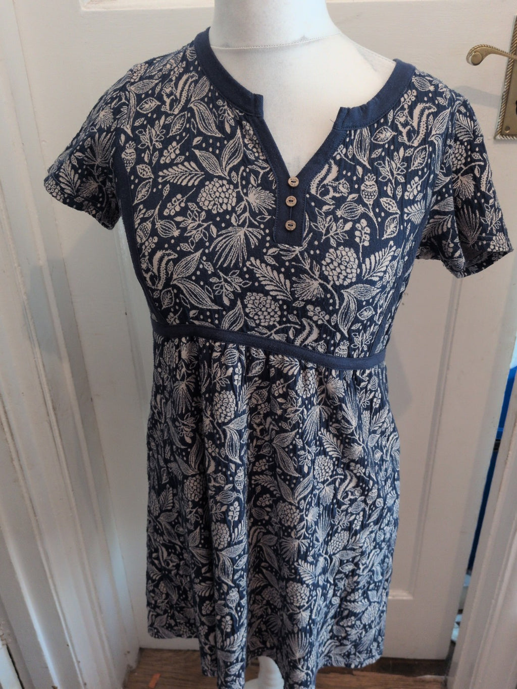 Mantaray 10 Blue And White Patterned Short Sleeve Dress Knee-Midi