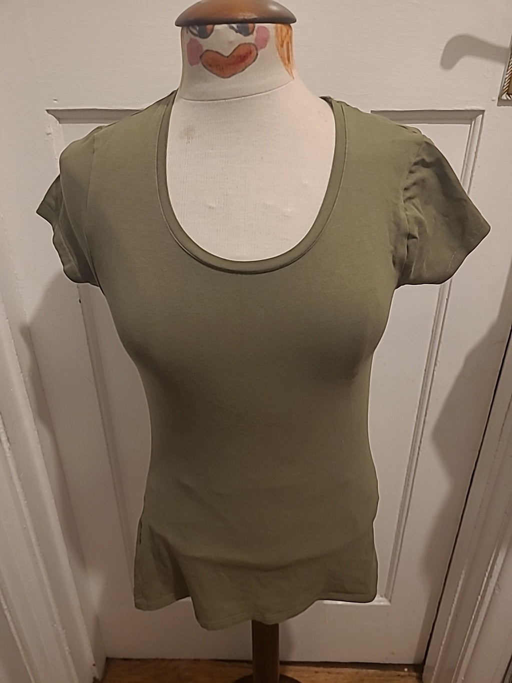 Ladies B Collection Size Small Khaki Fitted Tee