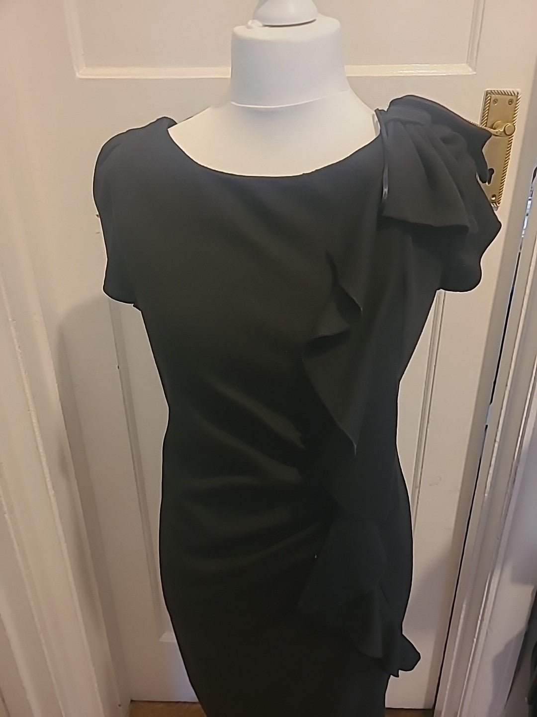 Ladies Red Herring Size 14 Black Sleeveless Frill Dress