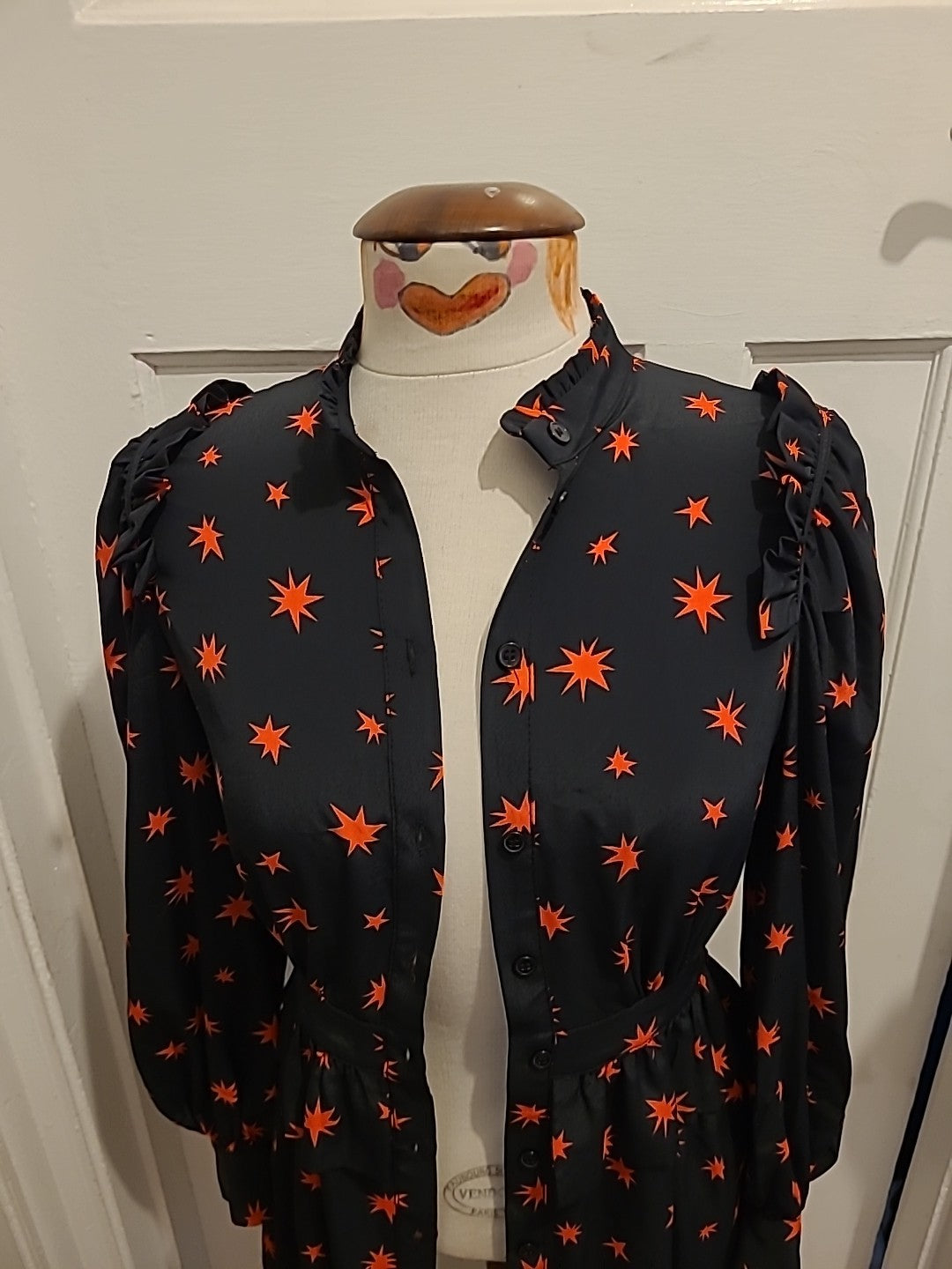 Brand New Ladies Topshop Size 6 Black/Red Star Long Sleeved Dress