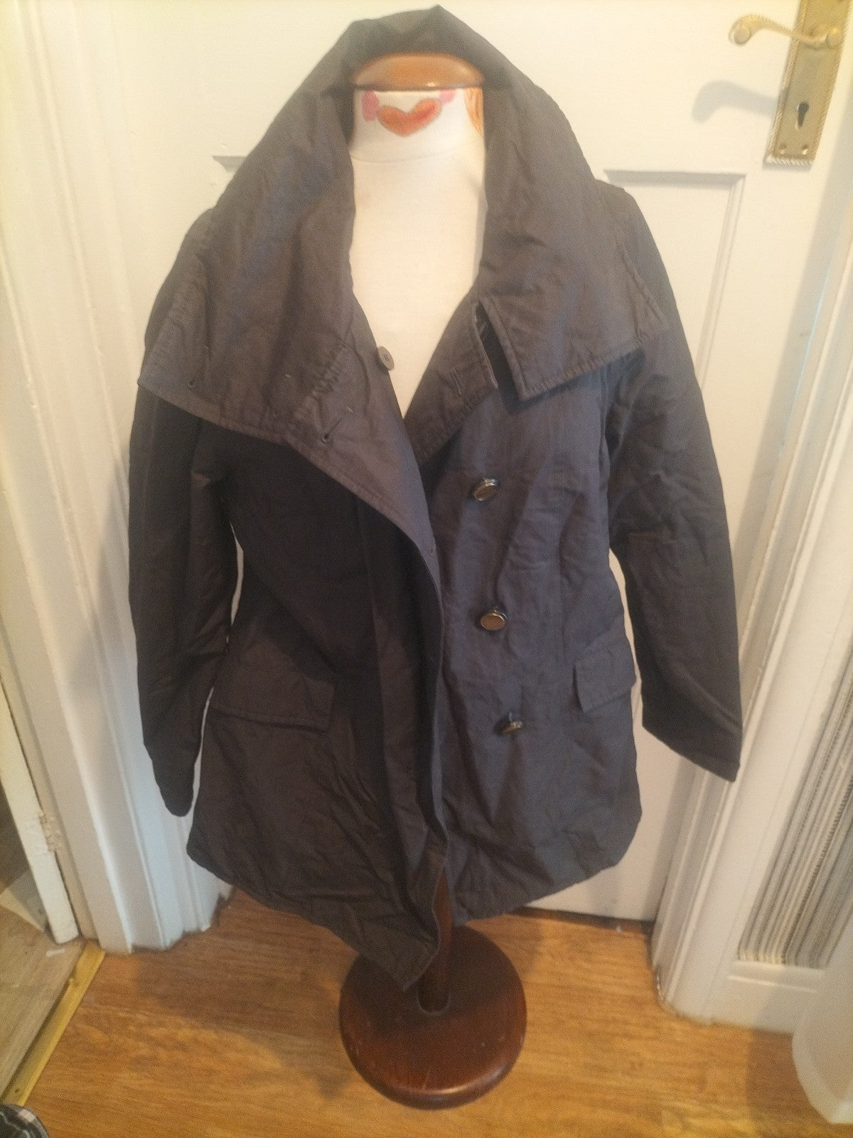 Ladies GIVe Size Large Dark Brown Lined Long Sleeved Coat