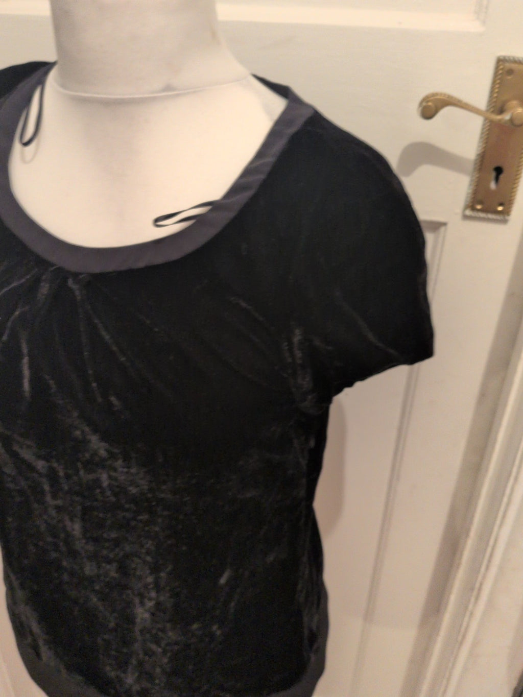 Ladies Tu 12 Black Short Sleeve "Velvet" Style Blouse