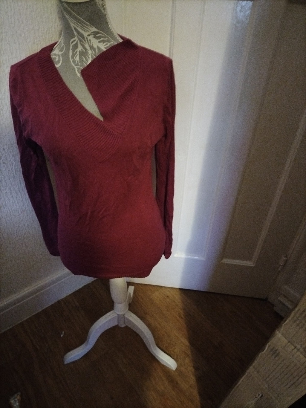 Ladies Emreco Size 10 Wine Long Sleeved Blouse