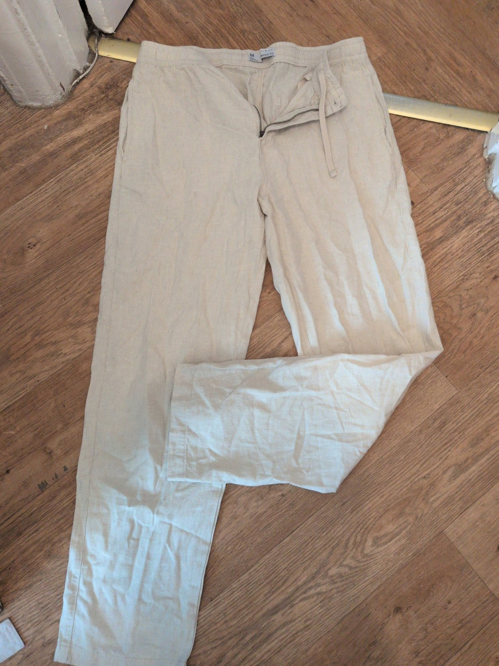 Mens Denim&Co Size Medium Straight Fit Stone Trousers