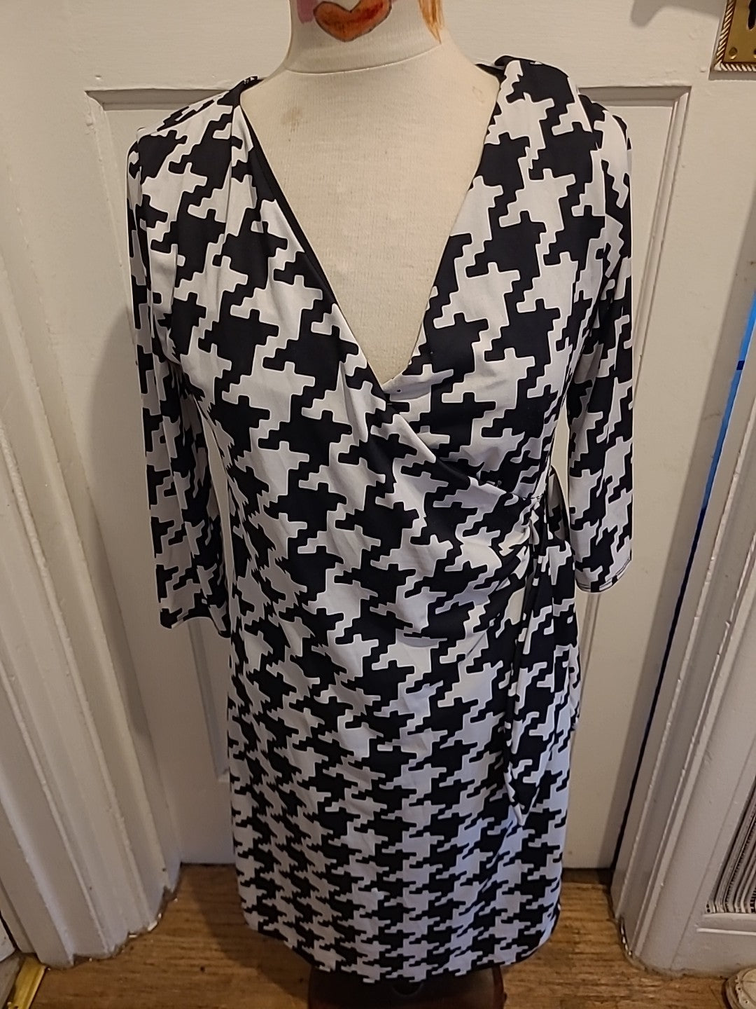 Ladies Et Vous Size 12 Black And White Lined Mid Sleeved Dress
