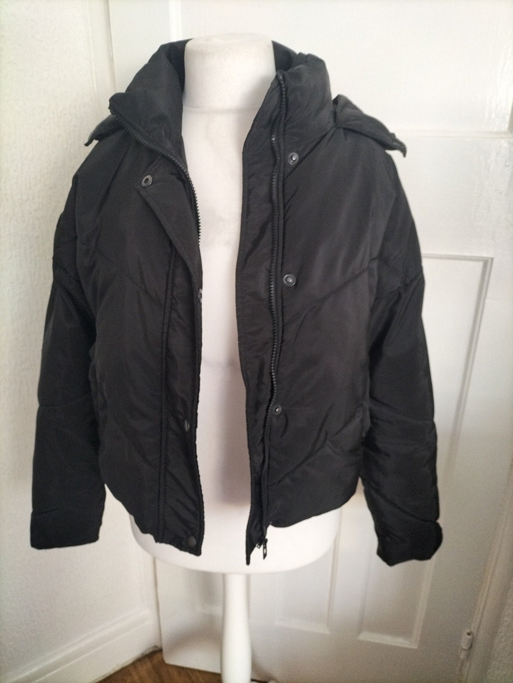 Ladies Size 12 Black Long Sleeved Puffer Jacket