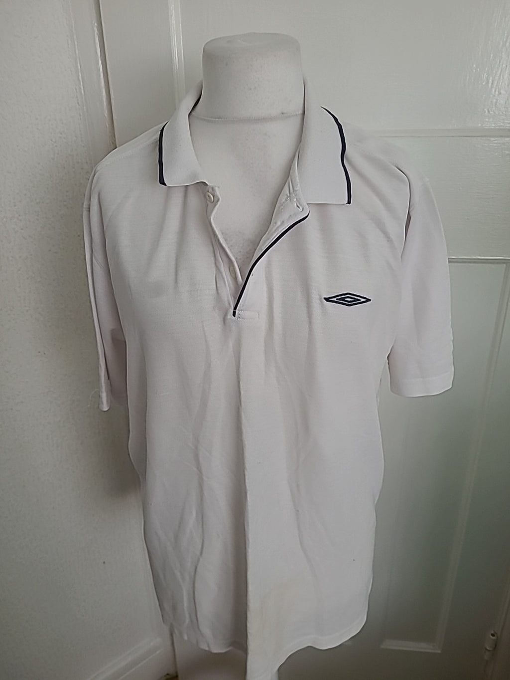Mens Umbro Size XL White Short Sleeved Polo Couple Small Gags