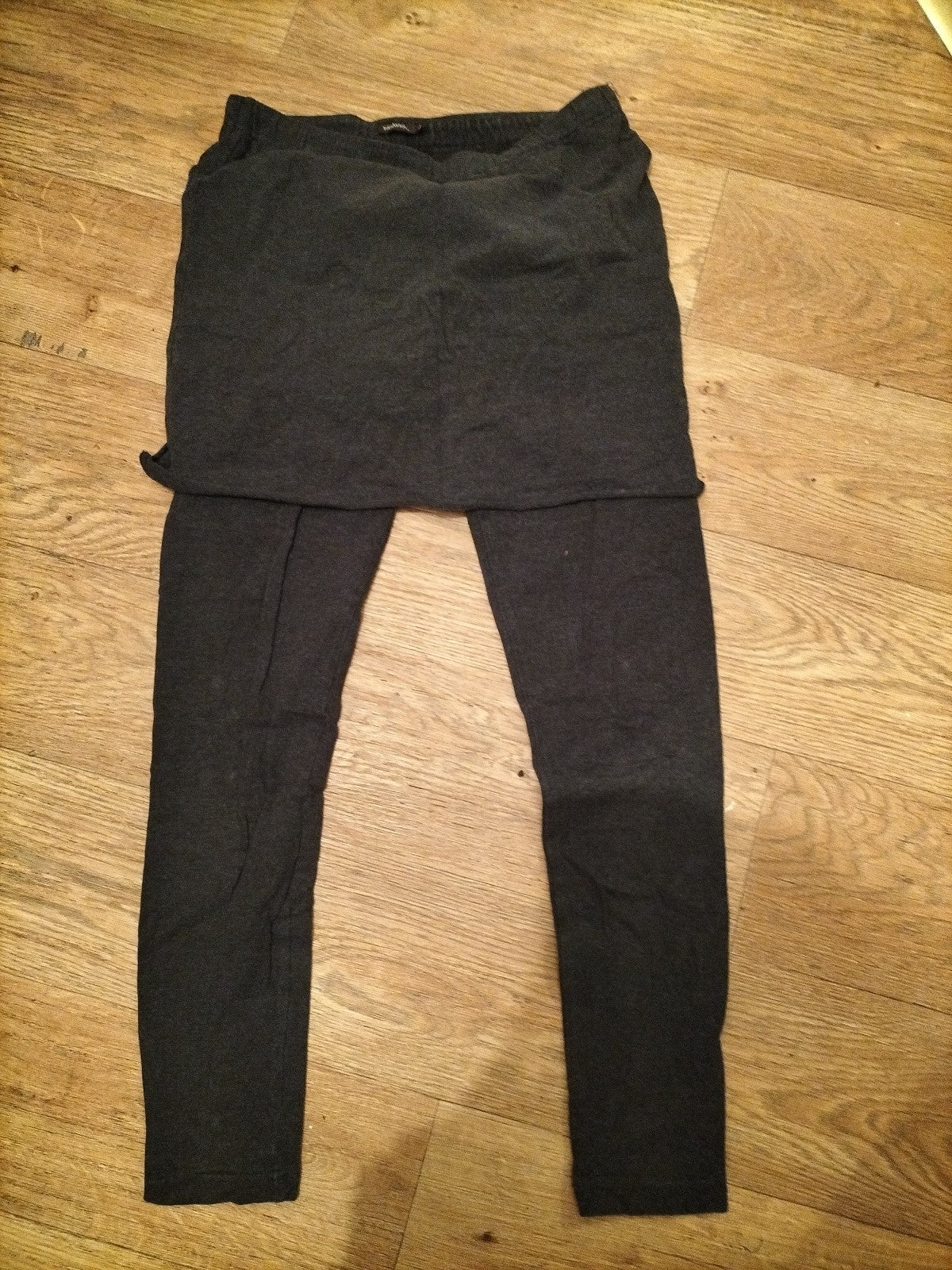 Ladies Sandwich Size XS Grey Legging With Skirt