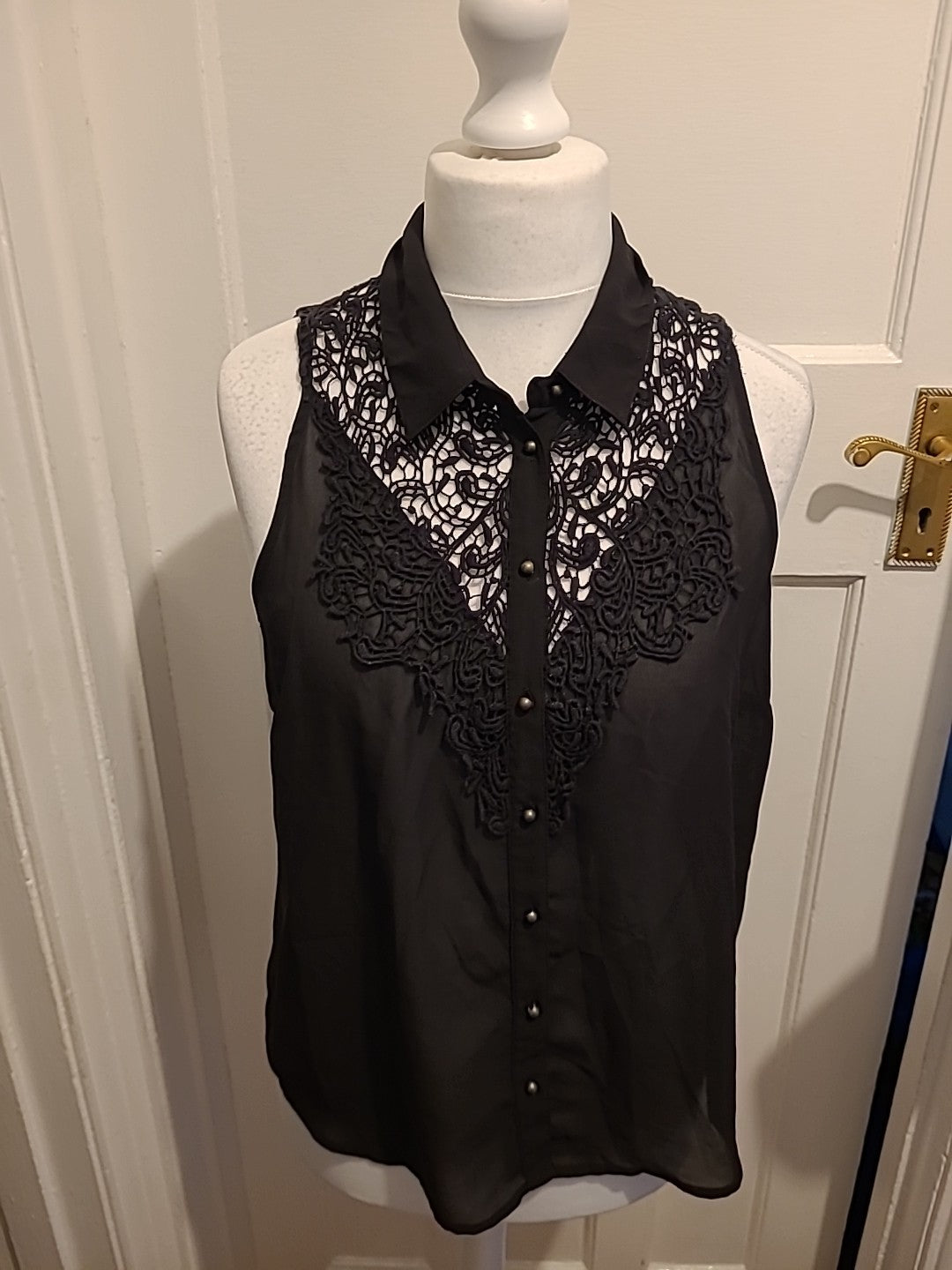 Ladies Vila Size Large Black Semi See Through Collared Sleeveless Blouse