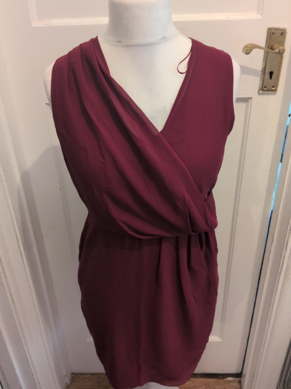 New Look 8 Deep Purple V Neck Sleeveless Lined Dress
