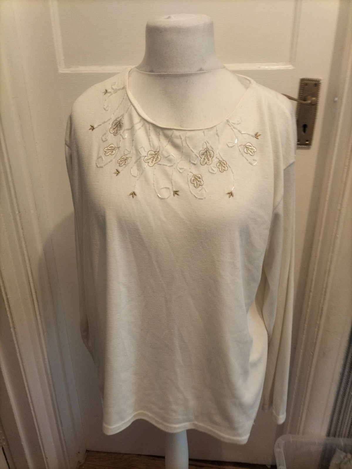 Anna Morelle 18-20 Cream Floral Long Sleeve Blouse