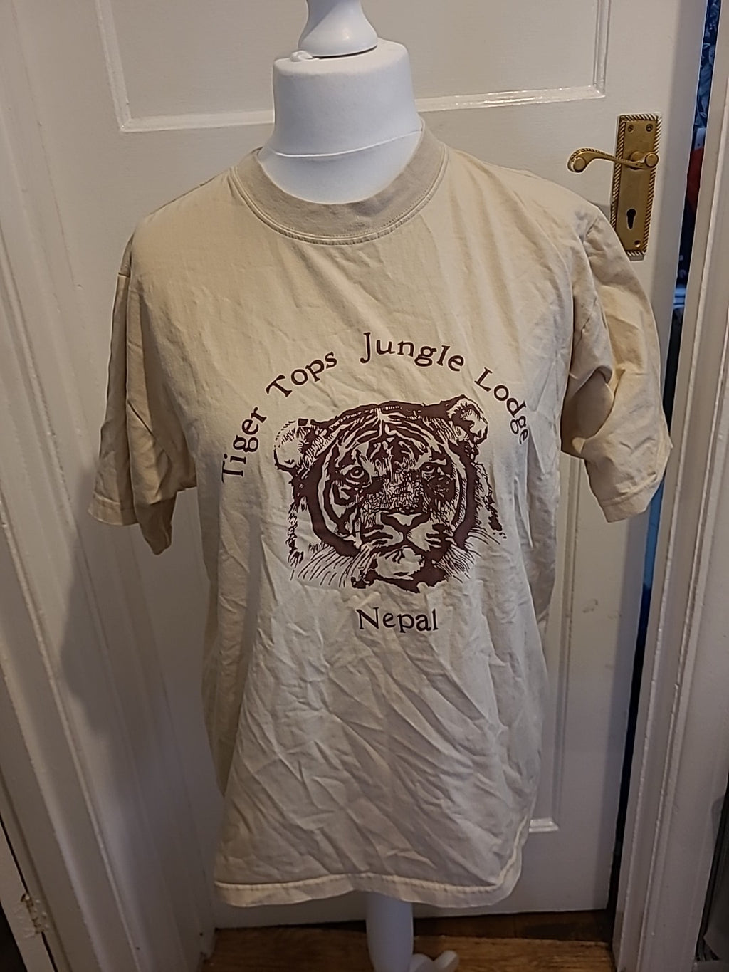 Ladies Size Large Beige Heavy Cotton Nepal Print Tshirt