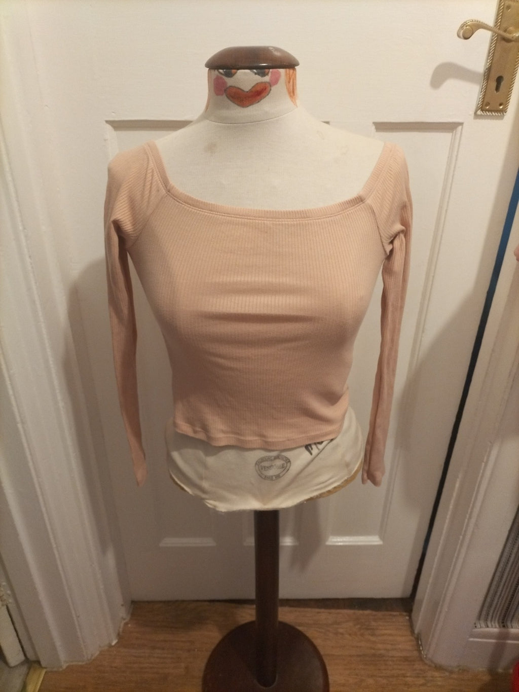 Ladies Divided Size Small Beige Ribbed Long Sleeved Tshirt