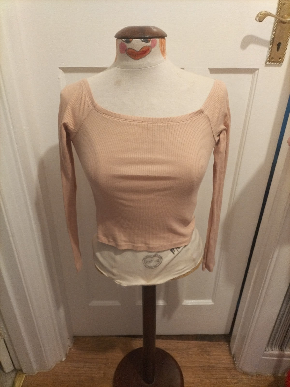Ladies Divided Size Small Beige Ribbed Long Sleeved Tshirt