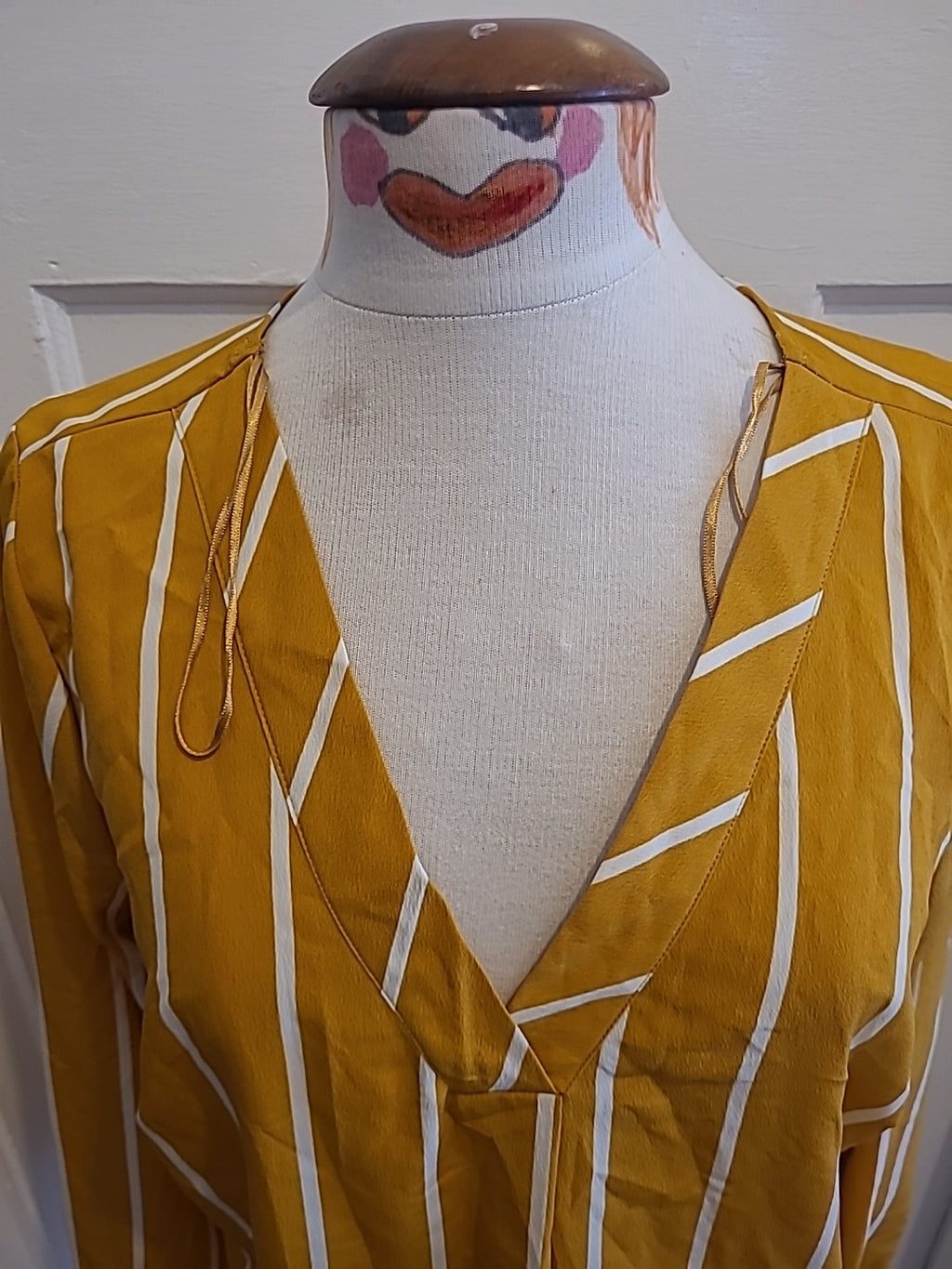 Ladies Papaya Size 16 Mustard White Long Sleeved Blouse