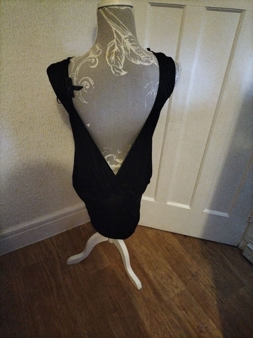 Ladies River Island Size 6 Black Sleeveless Dress