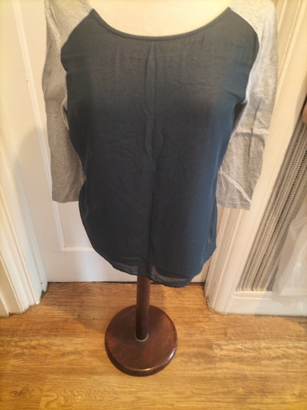 Ladies Crew Clothing Size 10 Navy Grey Long Sleeved Tshirt