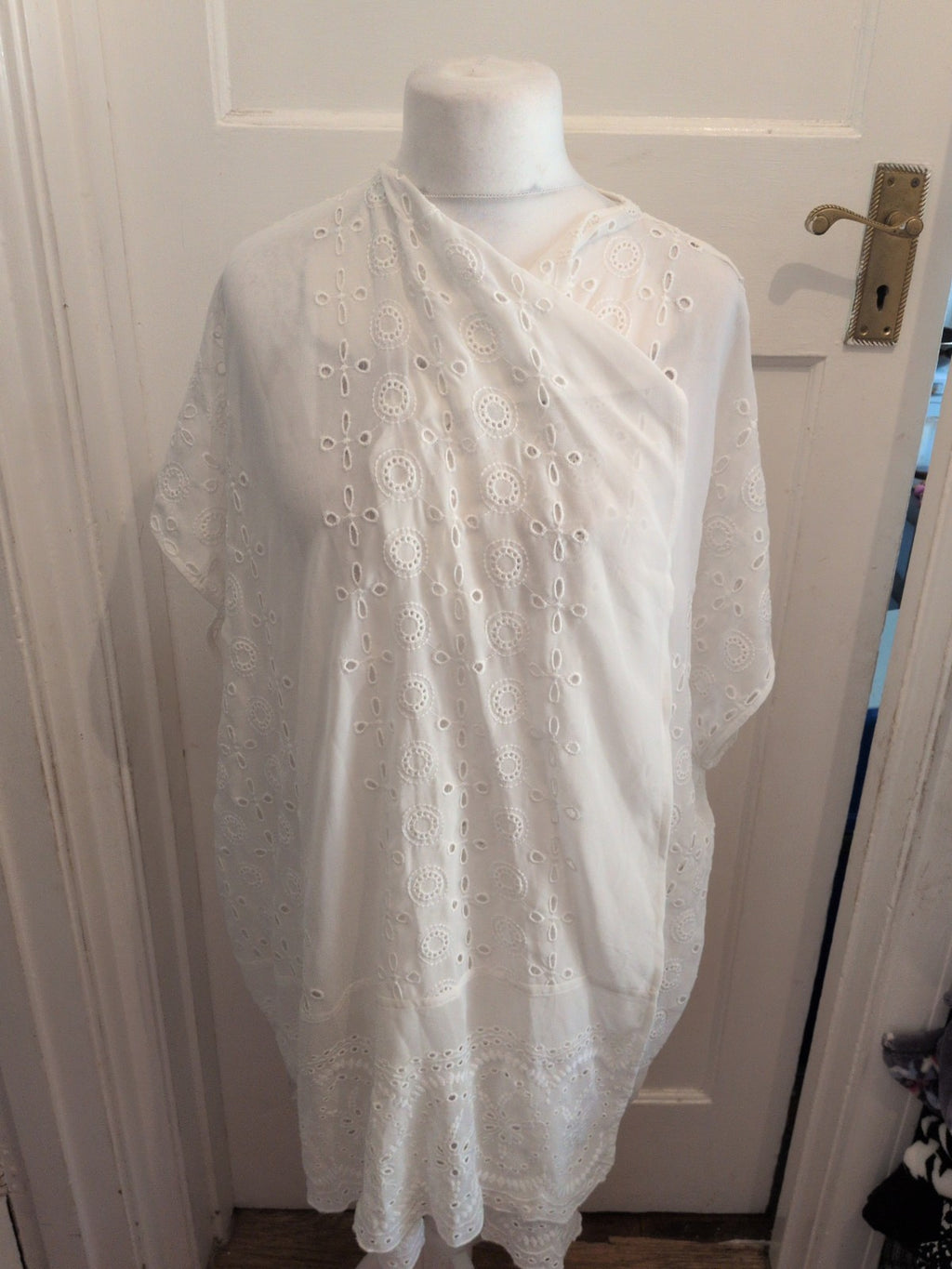 George Large White Patterned Short Sleeve Open Longline Blouse